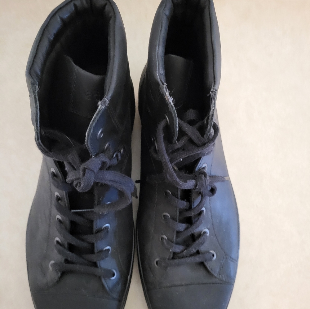 Ecco High Top Boot